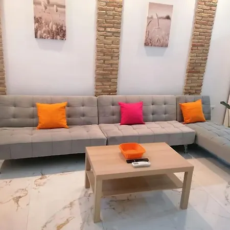Living 2 Apartment Cordoba