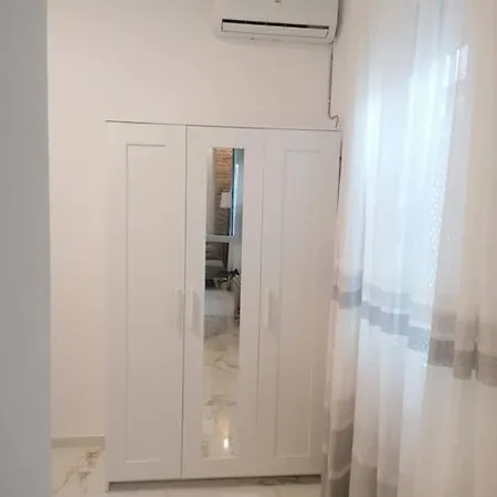 Living 2 Apartamento *